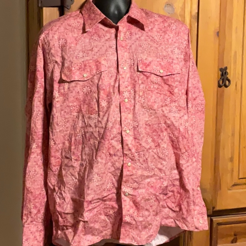 Men’s Longsleeve Pearl Snap Shirt
Lucchese Brand